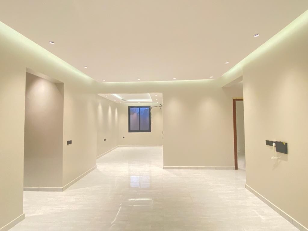 معلم دهانات في الرياض, دهانات الرياض, دهانات داخلية الرياض, دهانات خارجية الرياض, أفضل معلم دهانات بالرياض, دهان جدران الرياض, دهانات فلل الرياض, دهانات شقق الرياض, تشطيبات دهانات الرياض, اختيار ألوان الرياض